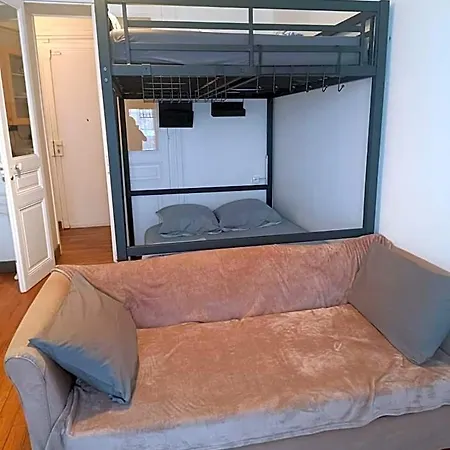 Hostal Privees Dans Un De 2 Pieces A 13e *